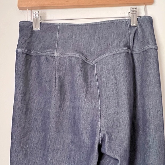 HALARA Flex High-Waisted Blue Crossover Washed Flare Stretch Soft Jeans NEW Mp - Picture 6 of 10